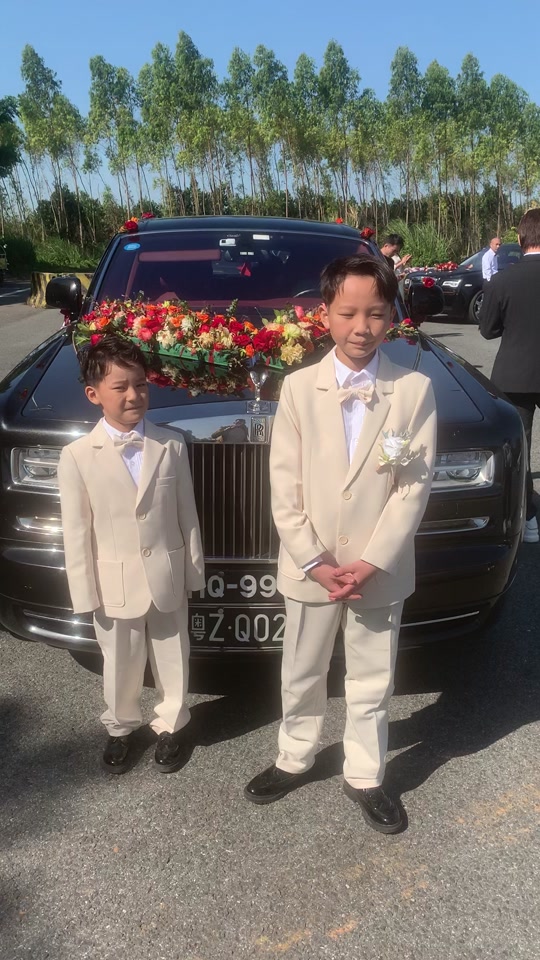 六哲老婆陆沁依资料