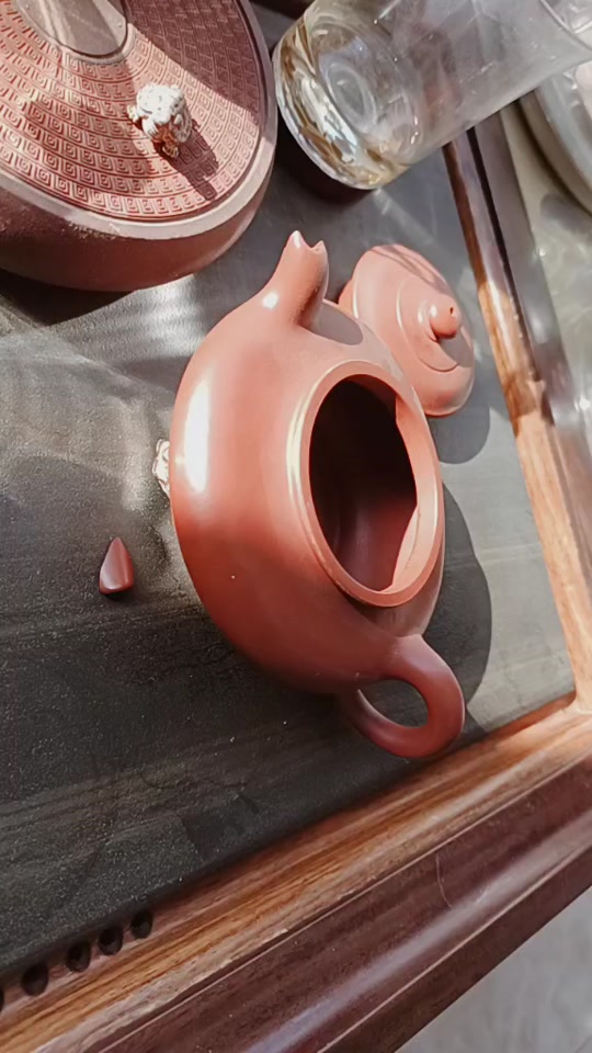 吴平紫砂壶印章