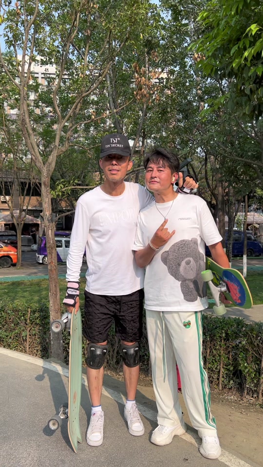 成都药王余哥卖什么药 - 抖音