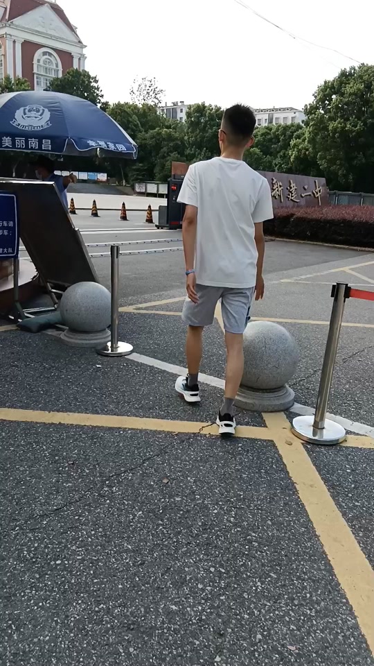 新建二中今年高考喜报 - 抖音