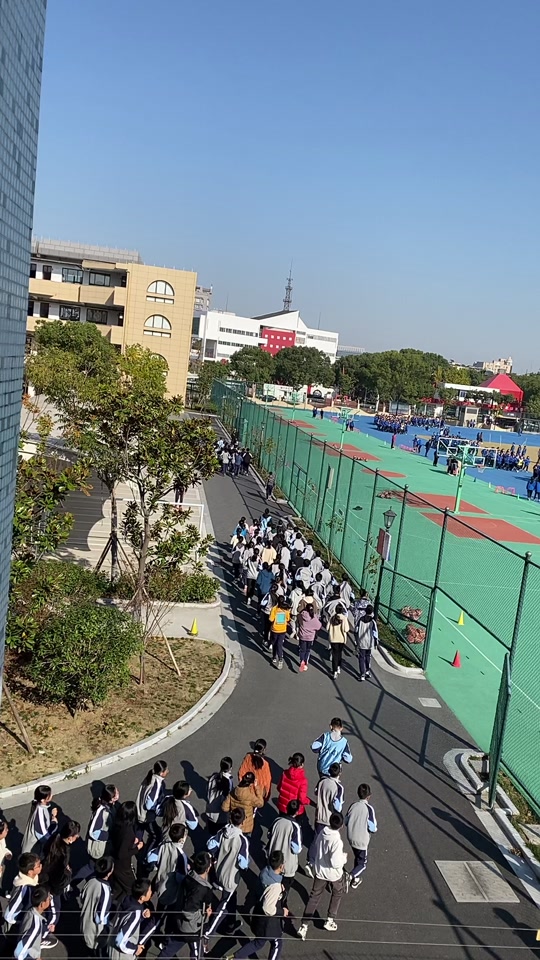 海宁一中哪几个班是光华班 - 抖音