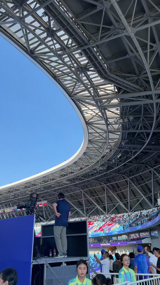 热刺新球场还叫白鹿巷球场吗 - 抖音