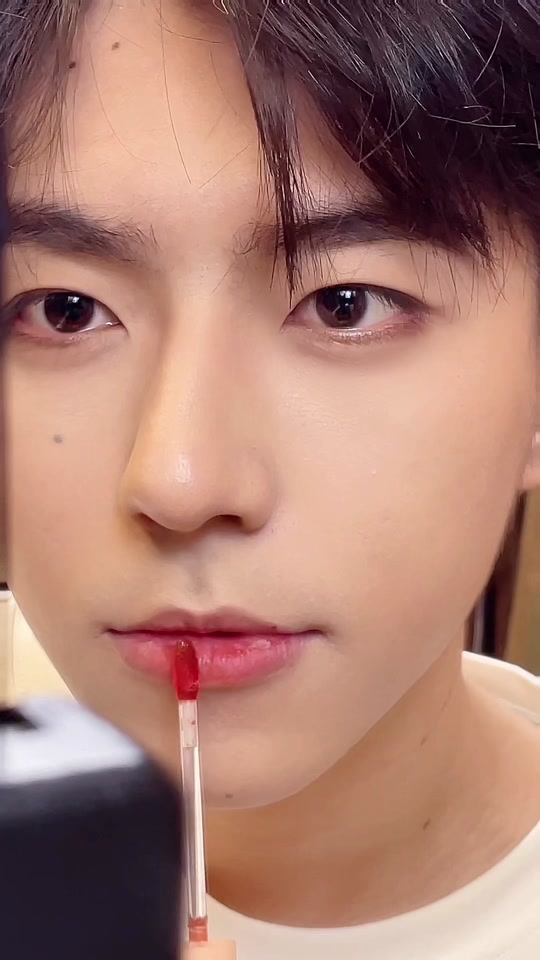 许浩晨官宣女友是谁_抖音许浩晨