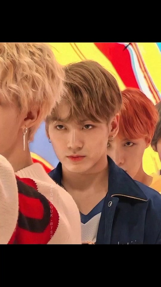 田柾国酒吧 - 抖音