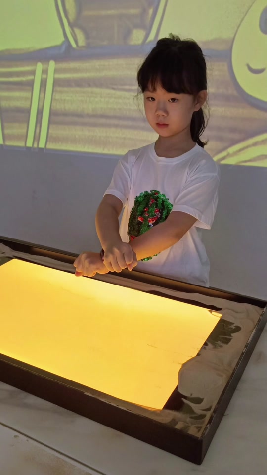 沙画表演最好喜沙沙_沙画现场表演 细致喜沙沙