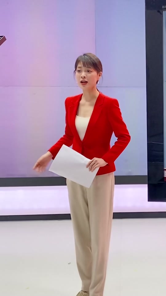主持人小潘_主持人小潘蓉_主持人小潘的开场白 - 抖音