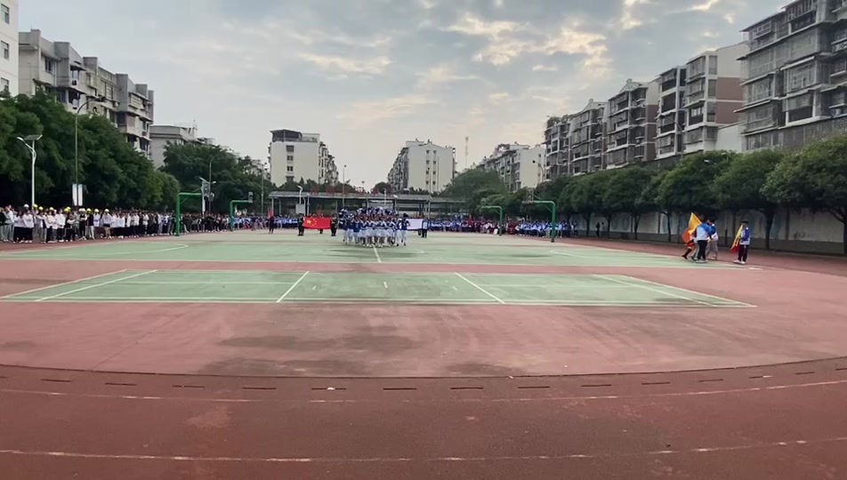 广西象山区城市建设学校教师待遇如何 - 抖音