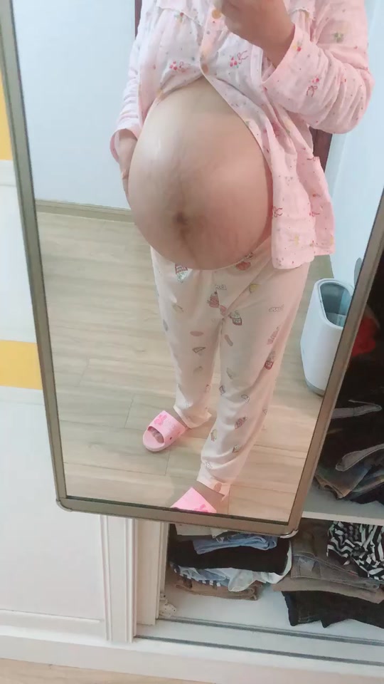 多胞胎孕妇临产巨肚 - 抖音