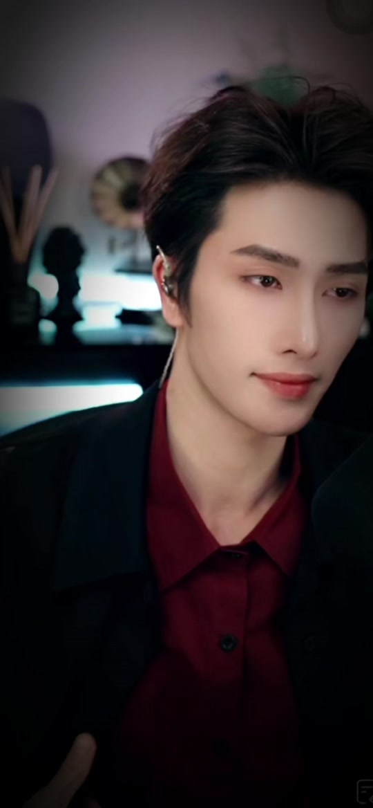 林晨嘟娃kiss_林晨嘟嘟是怎么认识的啊