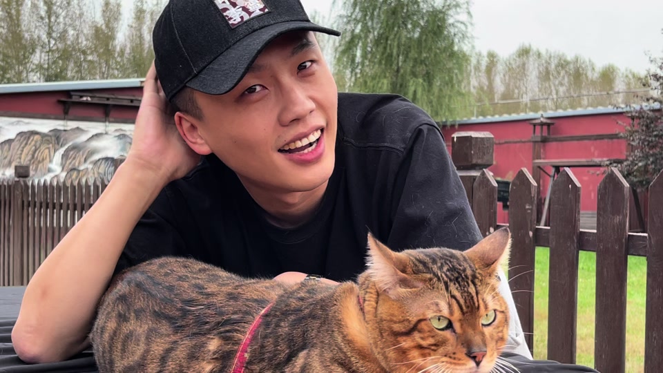 本山传媒红孩儿简介_本山传媒红孩儿妈妈