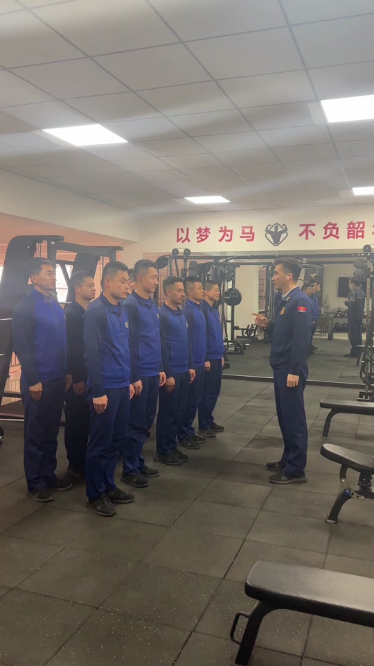 乌鲁木齐消防队_乌鲁木齐消防队长图图_乌鲁木齐消防队艾迪哈木 - 抖