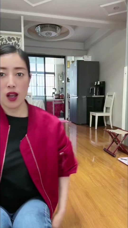 无腿勇士陈州年收入多少 - 抖音