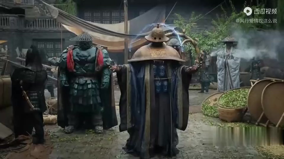 龙牌之谜四大巨人原理