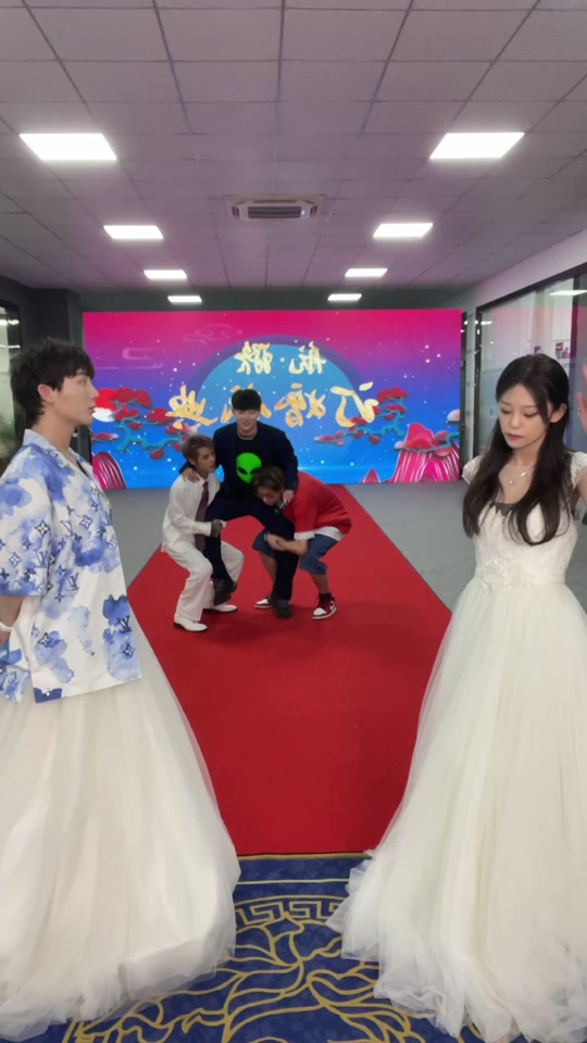 小黄豆单眼皮陈泽_小黄豆黄永明简介_单眼皮的小黄豆黄永明简介 - 抖