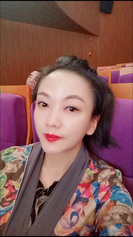 滑稽女演员徐英近况 - 抖音