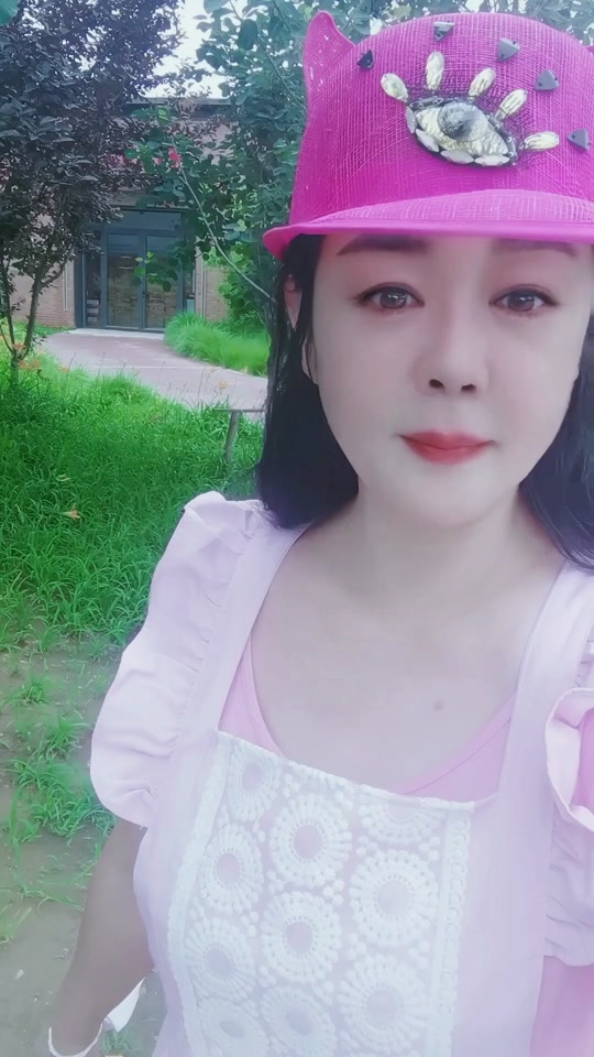 女演员张敬个人简历 - 抖音