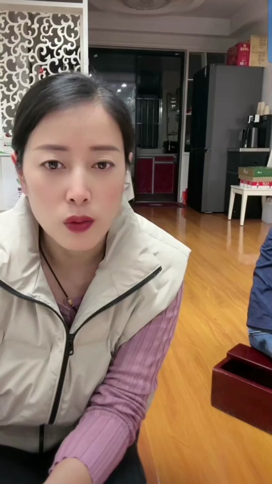 无腿勇士陈州年收入多少 - 抖音