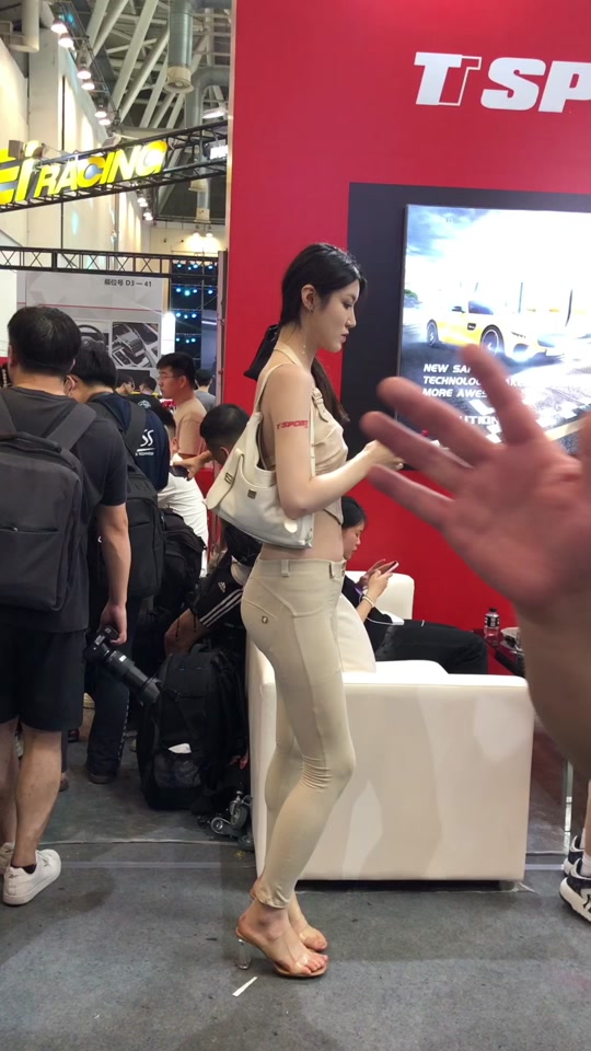 小乌苏有没有饰演最强车模 - 抖音