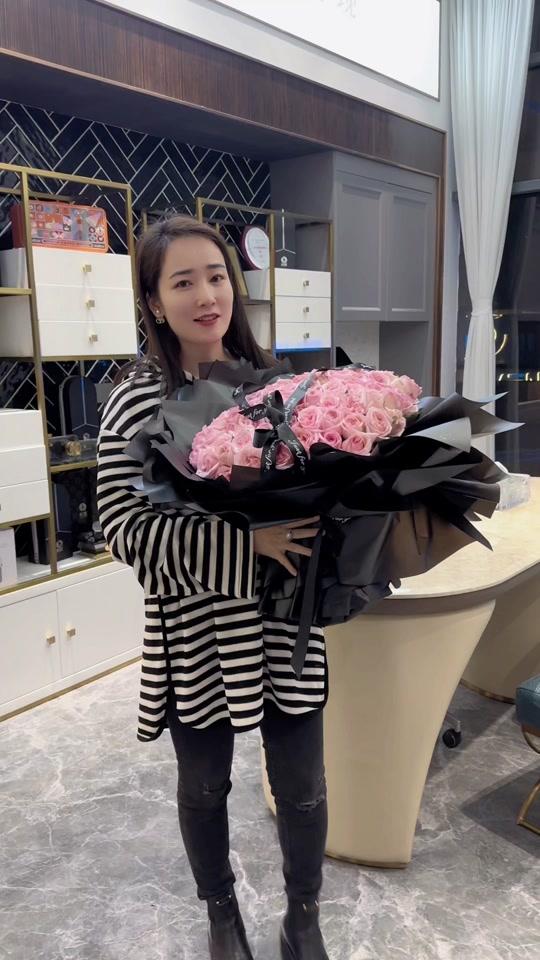 杨姣老公张腾个人资料 - 抖音