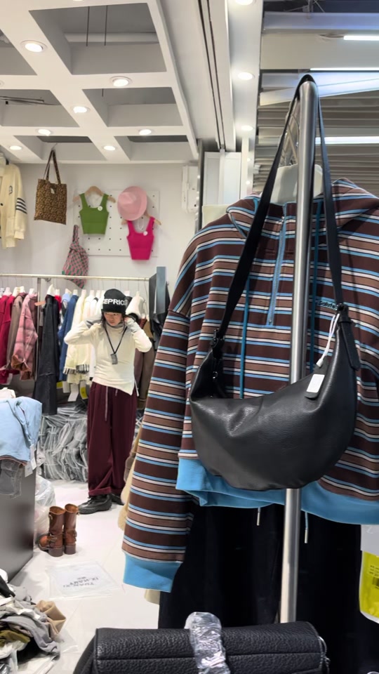 昆明螺蛳湾新款女装