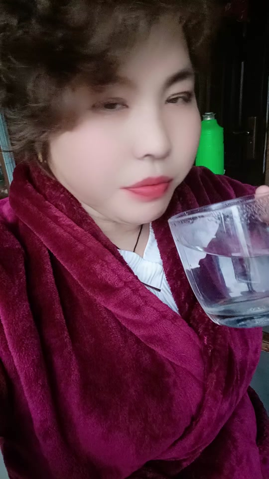 抖音漂浮照片=抖音照片怎么飘起来