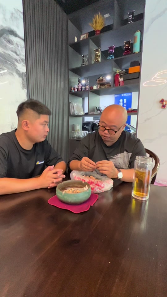 牌王二胖的真实经历_牌王二胖的真实经历是什么_王二胖哪里的人 - 抖