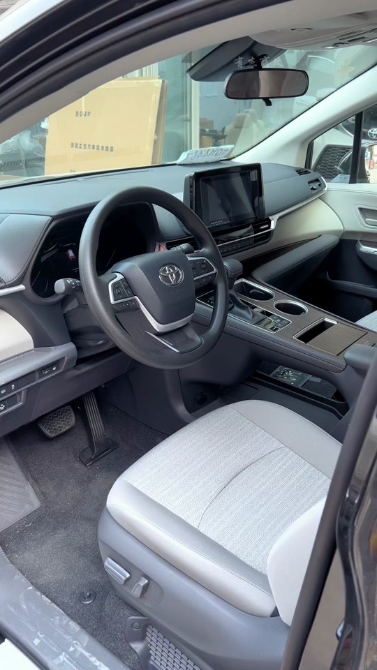 2024塞纳舒适版内饰颜色搭配 - 抖音