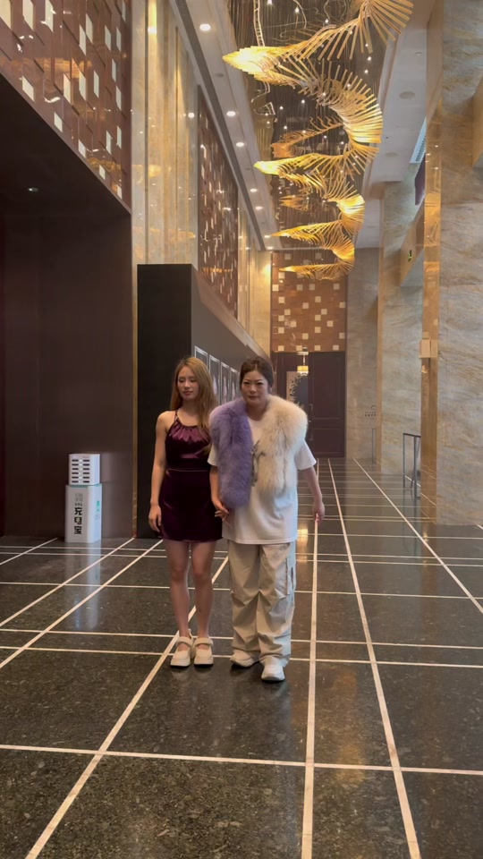 佳佳好粗鲁大姐是谁 - 抖音