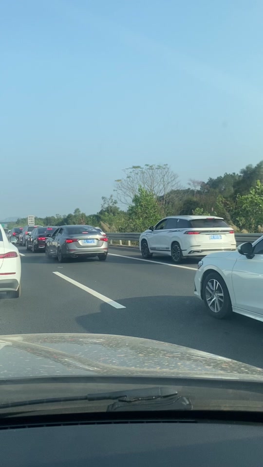 大年初六沈海高速堵车有没有交警