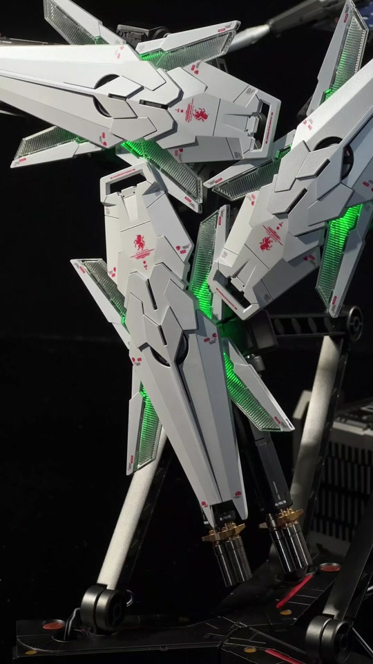 高达独角兽觉醒模式水贴教程 - 抖音