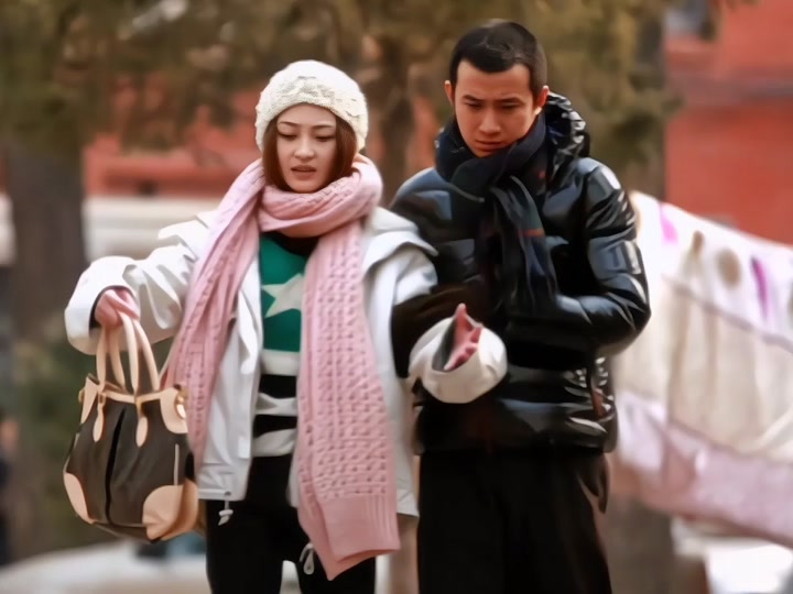 裸婚时代文章走廊哭