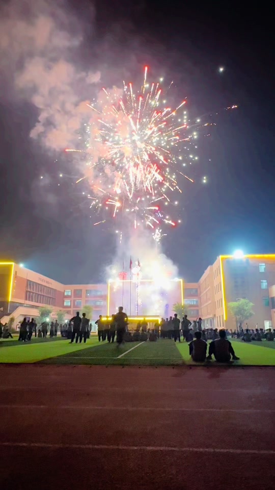 2024年灌云一中多少人参加高考 - 抖音