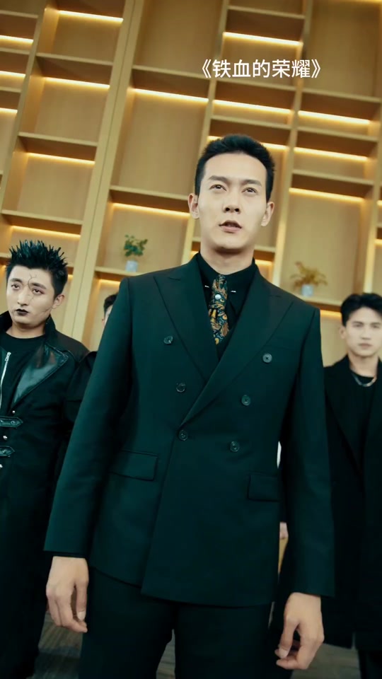 铁血荣耀演员表青狐谁演 的 - 抖音