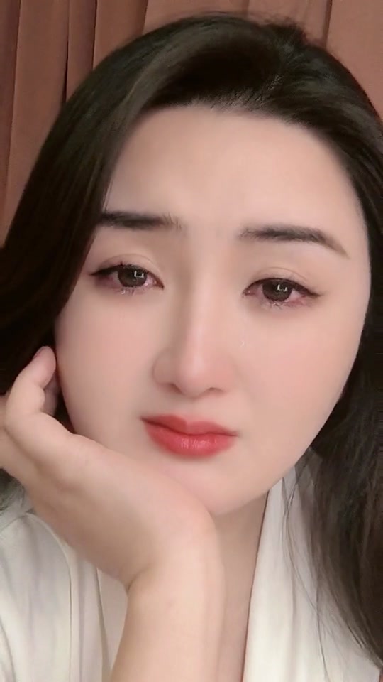 金美玲:本打算录制一段视频,向天堂的奶奶倾诉我的思念之情