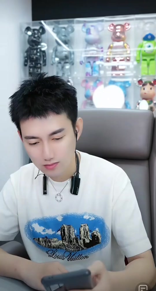 阿哲今晚人气数据 - 抖音