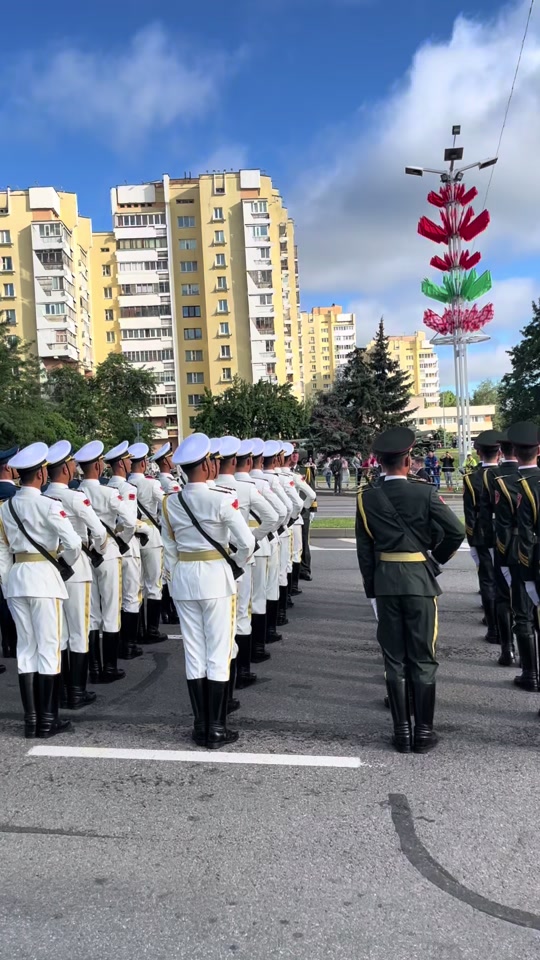 三军仪仗队出场的背景音乐是什么 - 抖音