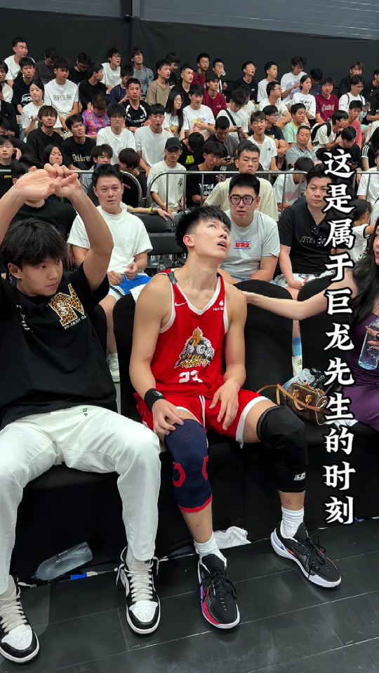 "#周楷恒爆砍48分率队四连胜 #zooparty逆转teamwork #街球霸王武汉站