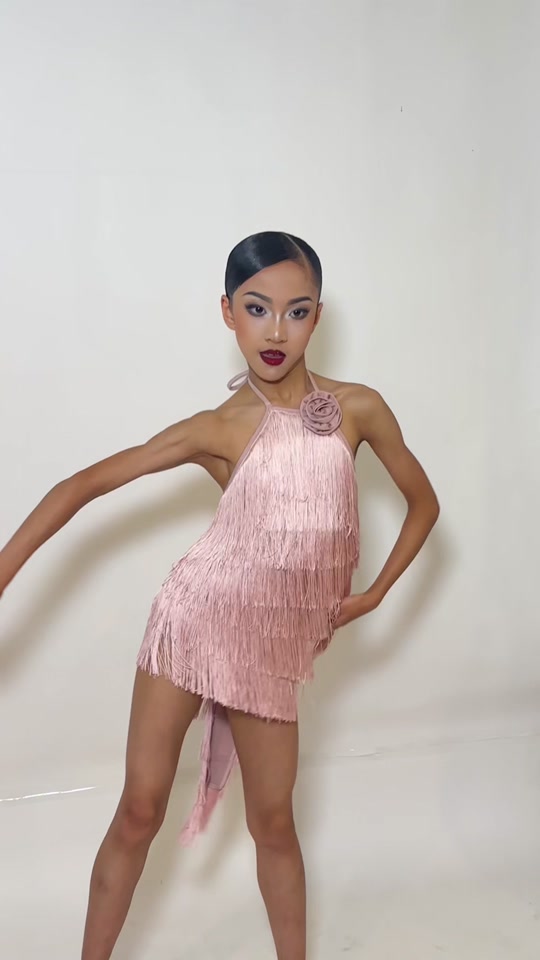 无法抉择的两个颜色,都绝都好看哈哈哈@black5