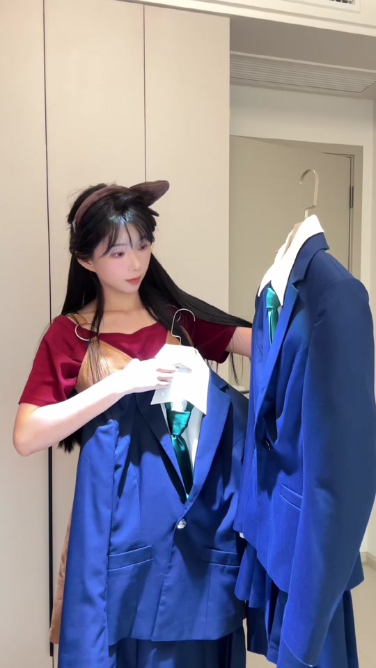 帝丹高中校服局内特效 - 抖音