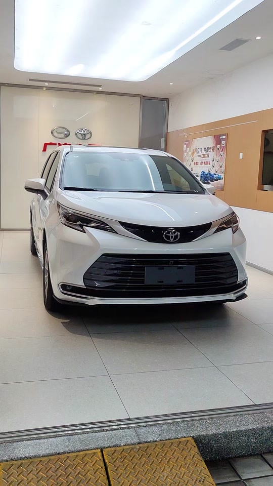 塞纳2024款臻享尊贵版配置 - 抖音