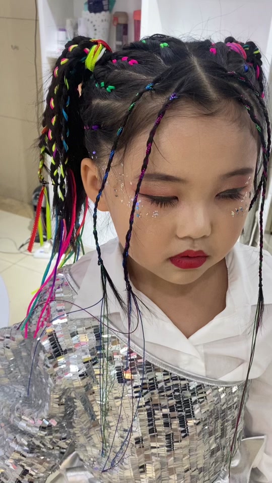 女孩街舞发型 - 抖音