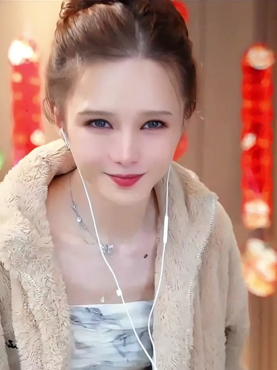 小银酱男装相片大全_小银酱女装大佬比女人还漂亮