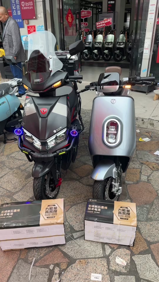 电动车 540_960 竖版 竖屏