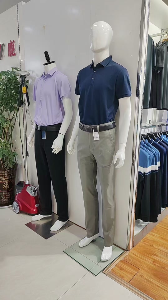 环亚商场府东店三楼,品牌男装堡狮王,欢迎新老客户光临本店选购