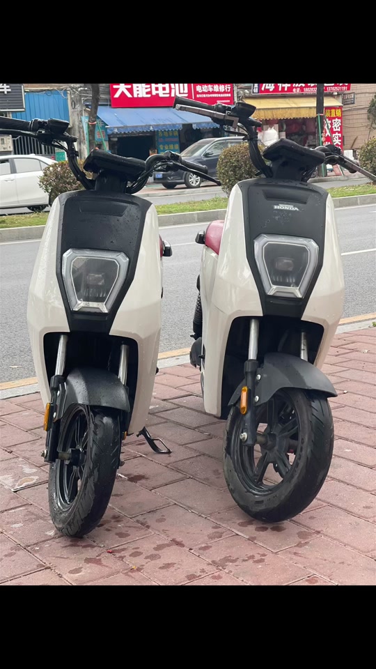 五羊本田电动车u-be电池多少伏 - 抖音