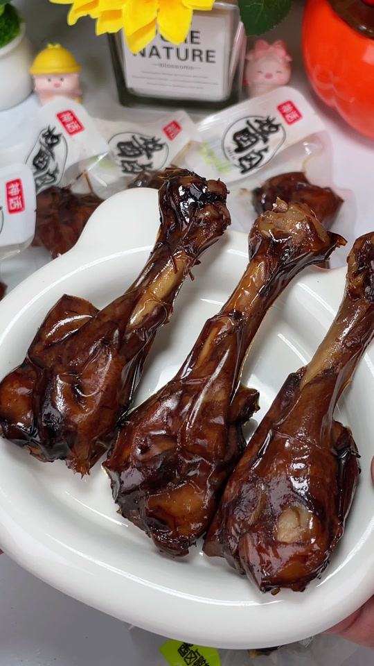 酱卤鸭翅根