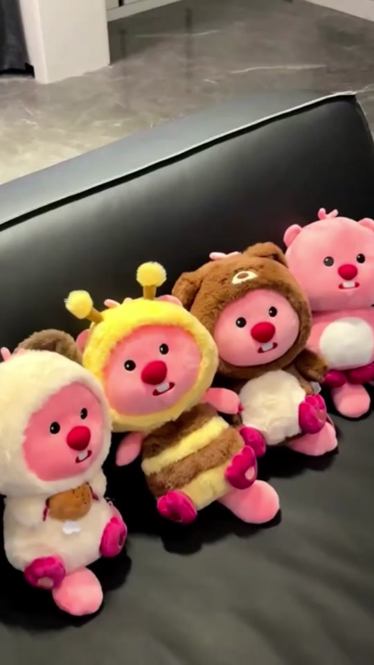 露比宝露露表情包新年快乐