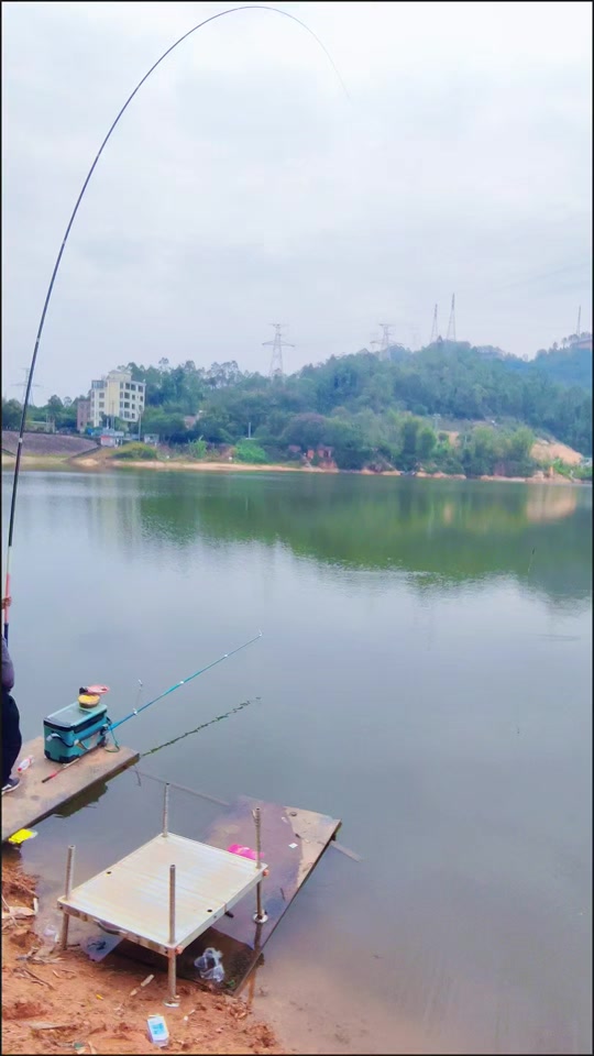 高洞子水库钓鱼
