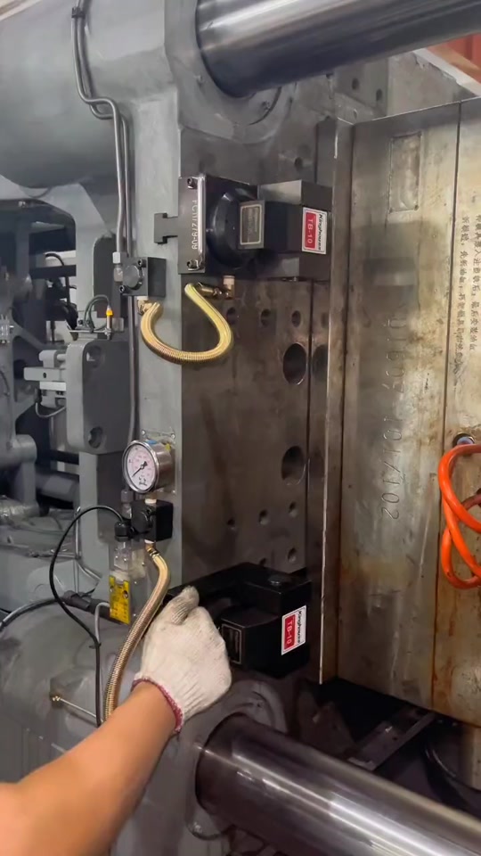 磁力模板为什么会掉模_磁力模板的工作原理 磁力模板为什么会掉模_磁力模板的工作原理（磁力模板结构原理图） 磁力资讯