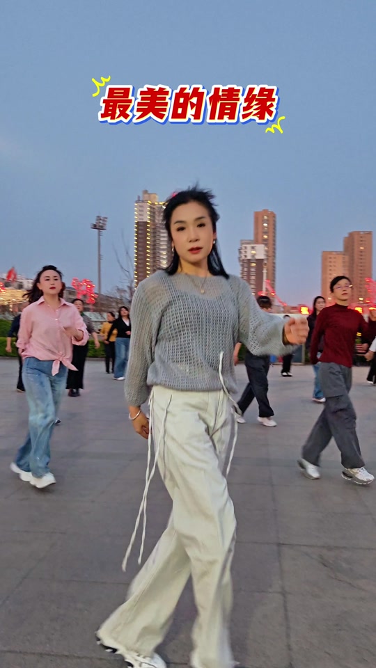 韩国口罩妹跳提莫舞